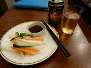 ミャンマー,高田馬場,リトルヤンゴン,スィゥミャンマー,ミャンマー料理,ミャンマービール,お茶の葉サラダ,焼酎,タミントゥッ,ナンジートゥッ