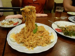 ミャンマー,高田馬場,リトルヤンゴン,スィゥミャンマー,ミャンマー料理,ミャンマービール,お茶の葉サラダ,焼酎,タミントゥッ,ナンジートゥッ