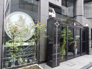 チュニジア,大使館,鳥カゴ,モザイク画,デザートローズ,シディブザイド