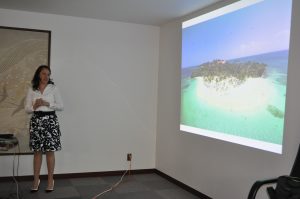 ドミニカ,ドミニカ共和国大使館,バンデーラ,第怖ビルディング,大使館ビル,マコリックス,国歌,メレンゲ,パラニーニョ