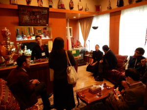 イラン,大使公邸,ペルシャじゅうたん,AAハラール,VENUS8,オリーブオイル,ポプソ,アーシェレシュテ,ゼリーフラワー,