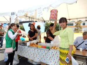 ミャンマー,ビルマ,ダディンジュ祭り,中野,国民民主連盟,スーチー,紅茶,NLD,ワダ・トゥトゥ